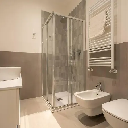 Bilocale Ristrutturato A Nolo Apartment Milan