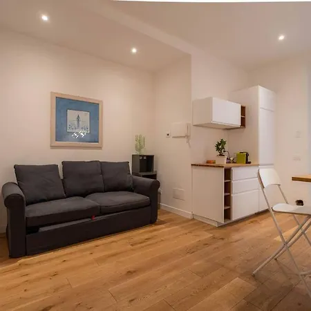 Bilocale Ristrutturato A Nolo Apartment *